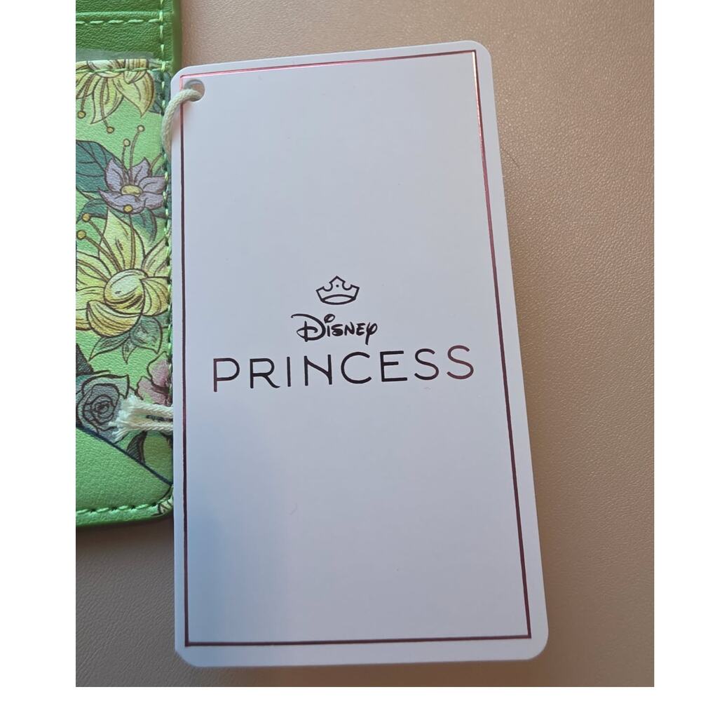 Loungefly Disney The Princess And The Frog Tiana Floral Cardholder | NWT - Picture 4 of 4